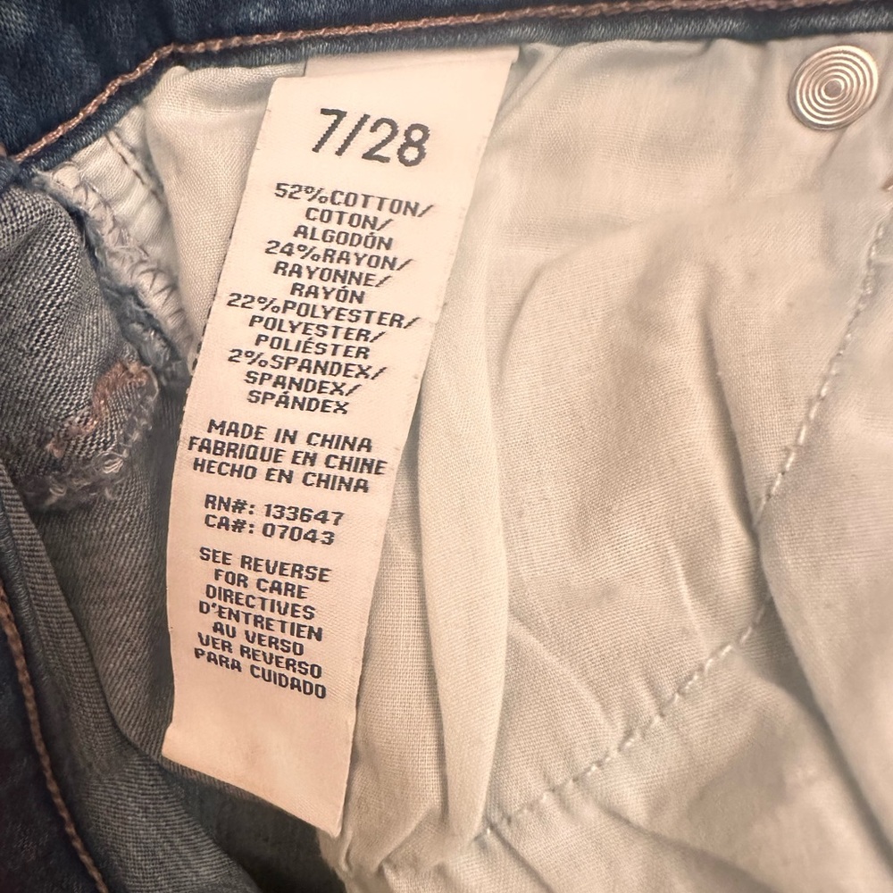 Celebrity Pink Light Blue Denim - Picture 4 of 4